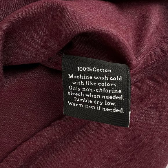 Rock & Republic Men's Small Button Shirt Short Sleeve Maroon Front Pocket Zip - Picture 8 of 9